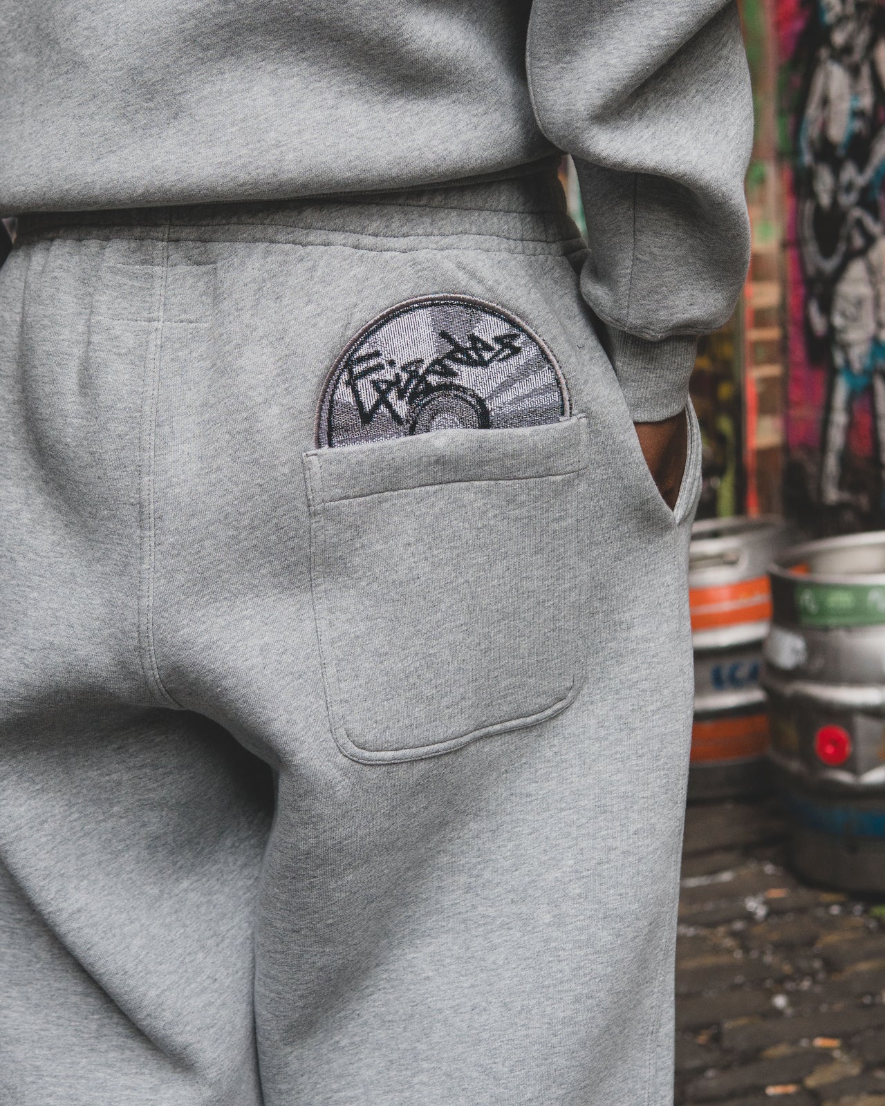Disc | Tracksuit